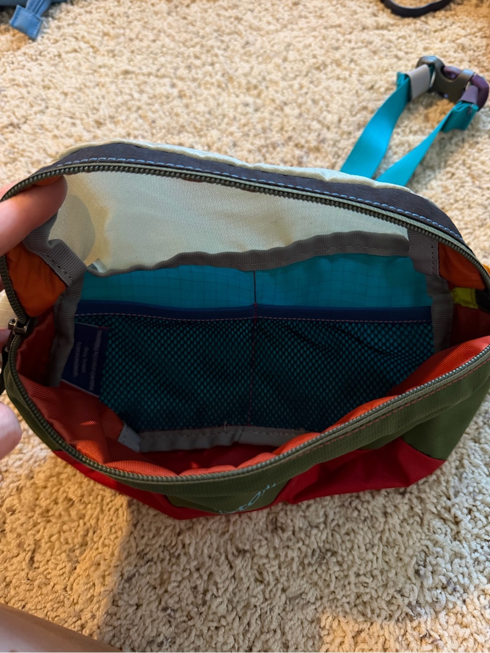 cotopaxi green, red & teal Del Día Belt Bag - Picture 2 of 2